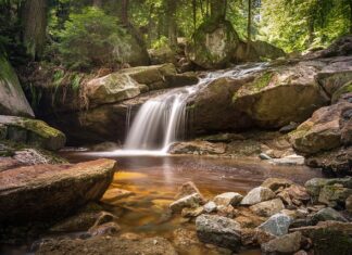 Czy żywicę epoksydowa można malować?