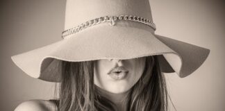 Jakie oprawki są modne na 2023 rok? Jakie oprawki są modne na 2023 rok?