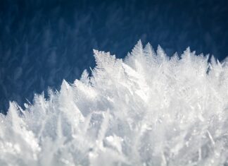 Na co przykleić kryształki do ubrań?