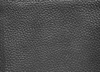 Jak polerować biżuterię z żywicy?